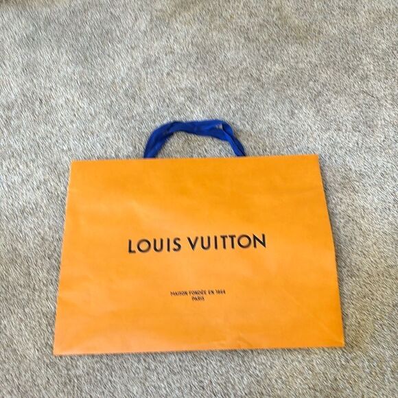 Louis Vuitton Other - Louis Vuitton Shopping Bag